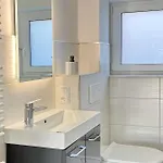 Wachtelkoenig Feriehus *